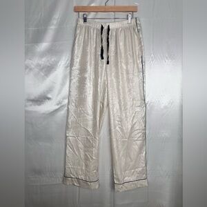 Victoria’s Secret Lounge Pants Size M – Silver Satin Drawstring‎ with Pockets